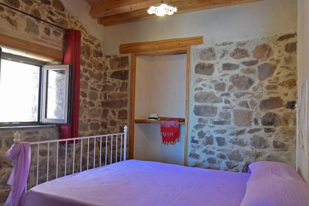 Apartament Terrazza Ambrogio Sant'Ambrogio  Zewnętrze zdjęcie